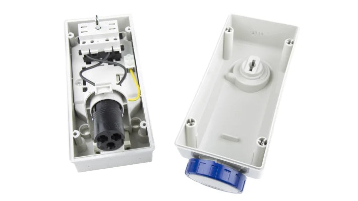 561.1683 Scame Advance 2 Interlocked Socket 2P+E IP67 16A 6h