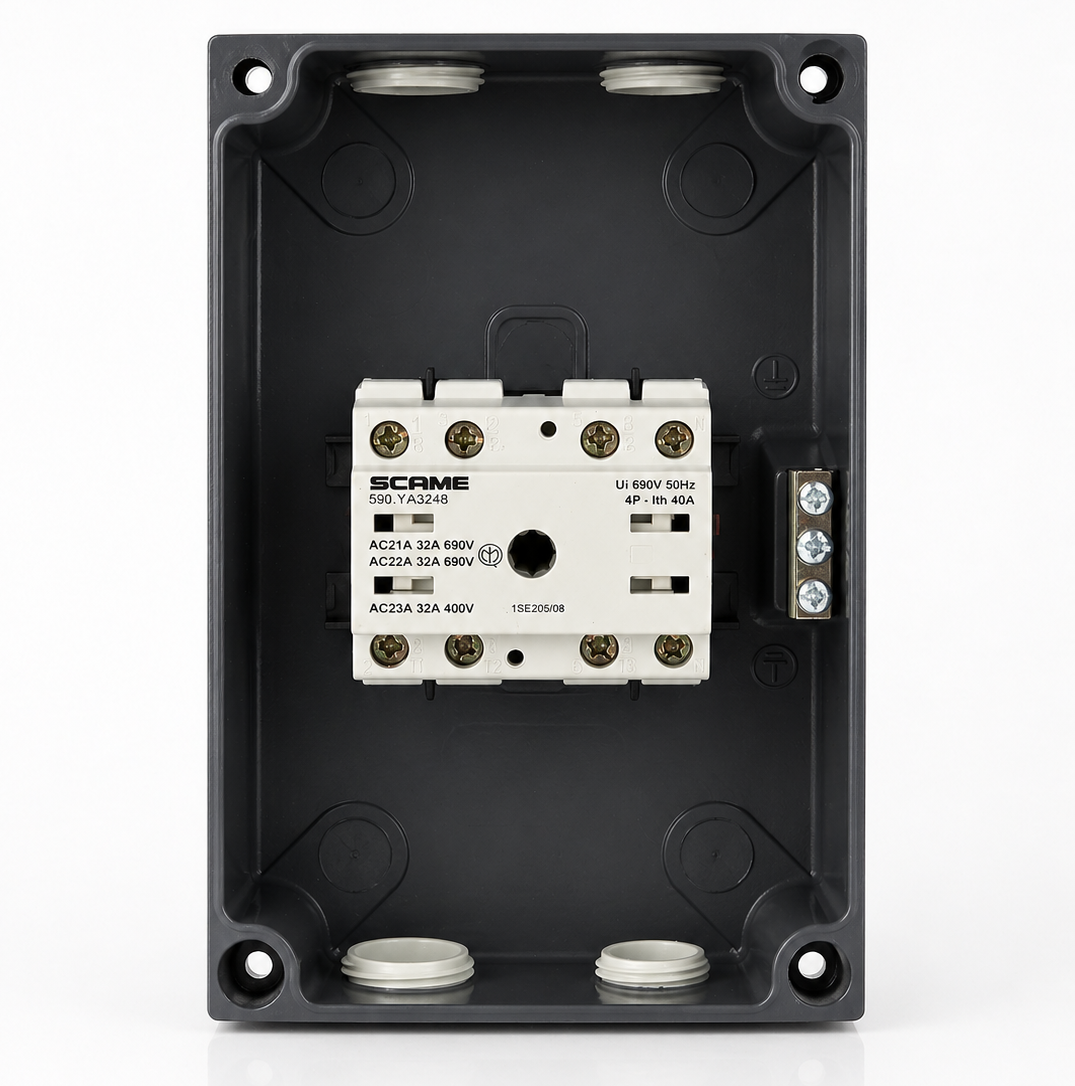 590.HGE3204 Isolator 32A 4P IP66 105x150x82mm Y1 IK10